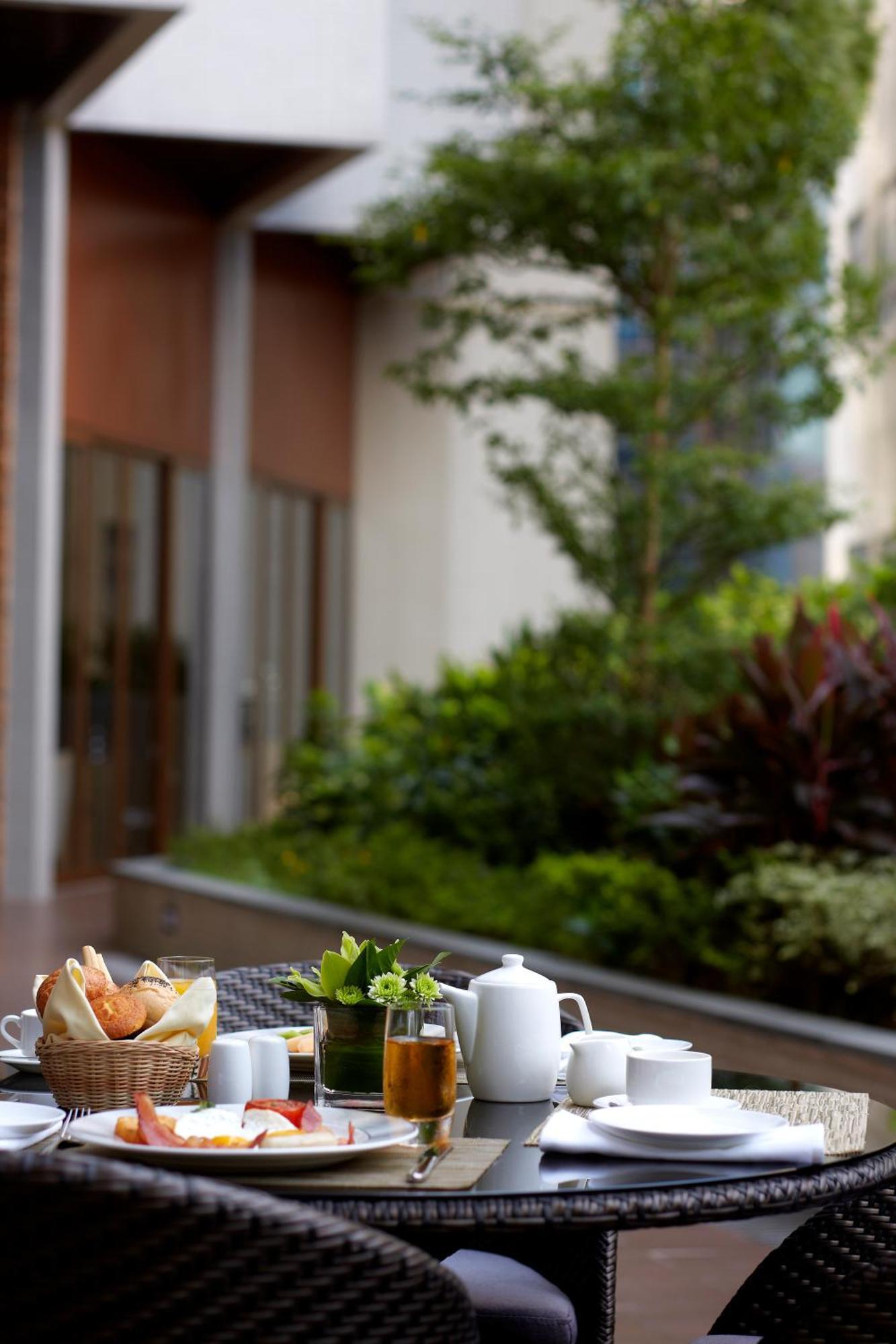 Dorsett Kwun Tong, Hong Kong Hotell Exteriör bild